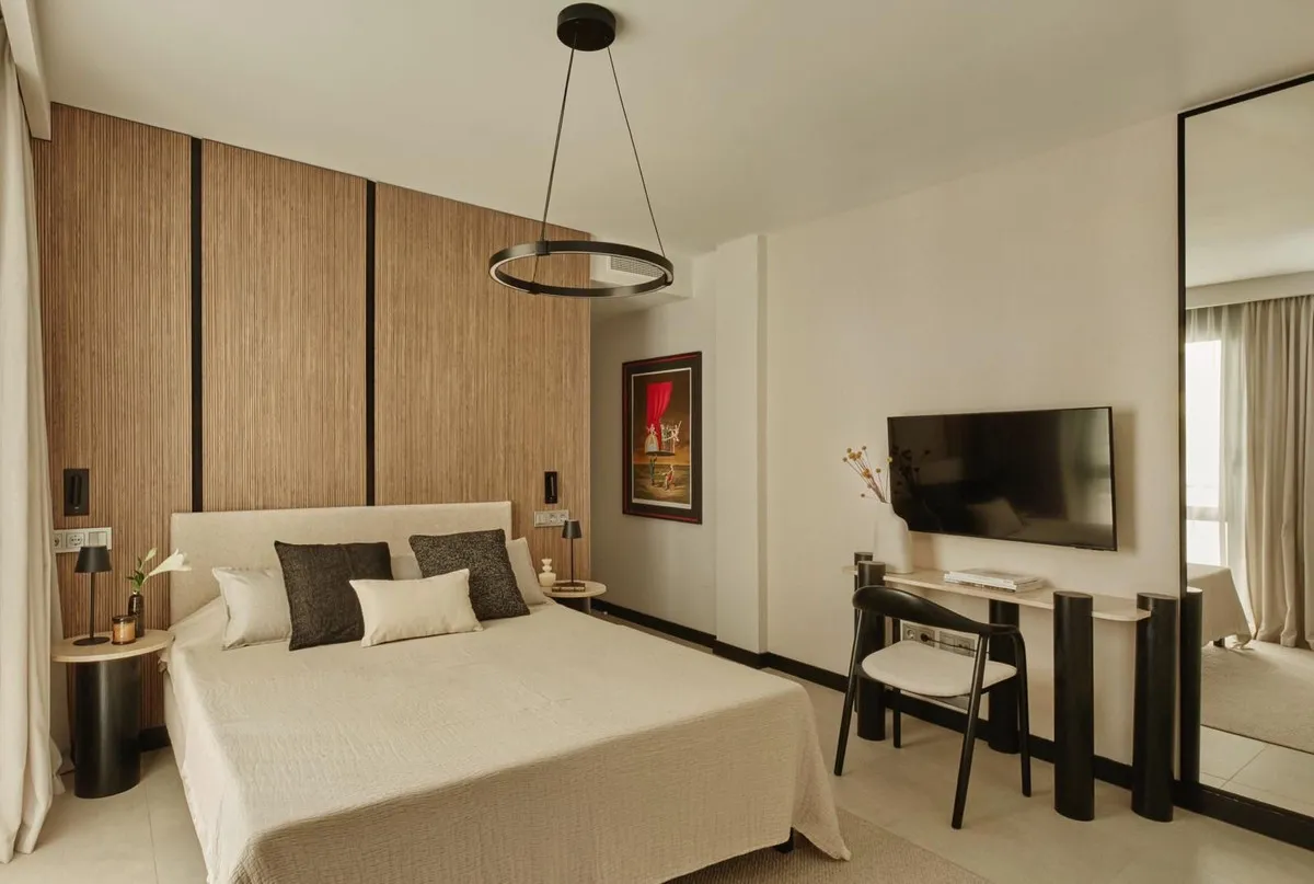 8e4fd8ae-4150-4dc6-9eb8-831d1595d6f8