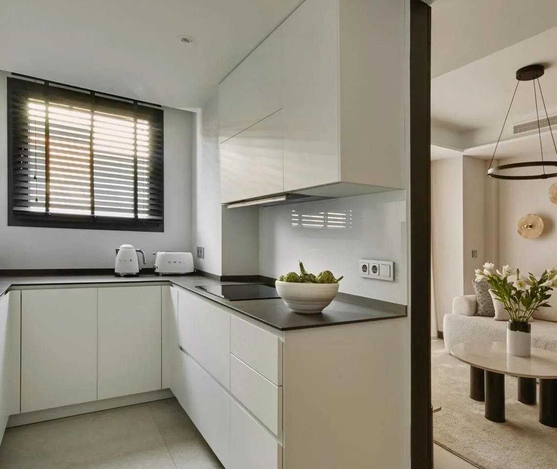 b0199421-5b7e-4a3e-b13d-b8957389693e