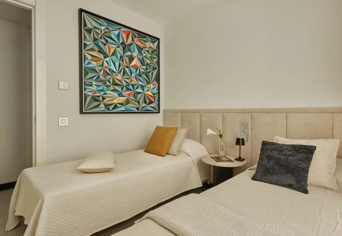 c951f29a-0c25-4dce-82cb-e68748ab5d7d