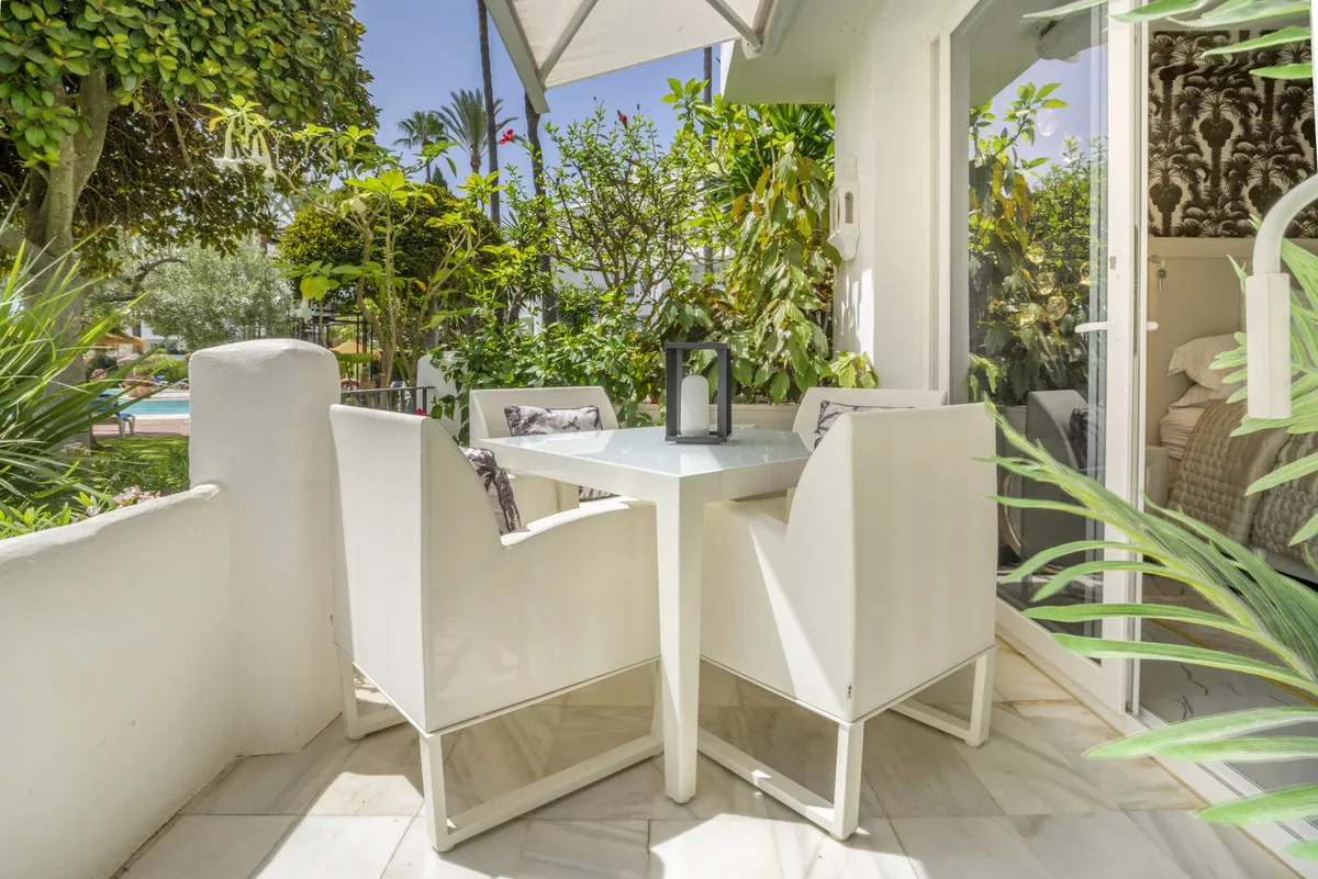 0d5280fd-8e05-4acb-ac00-ae436ebd85af