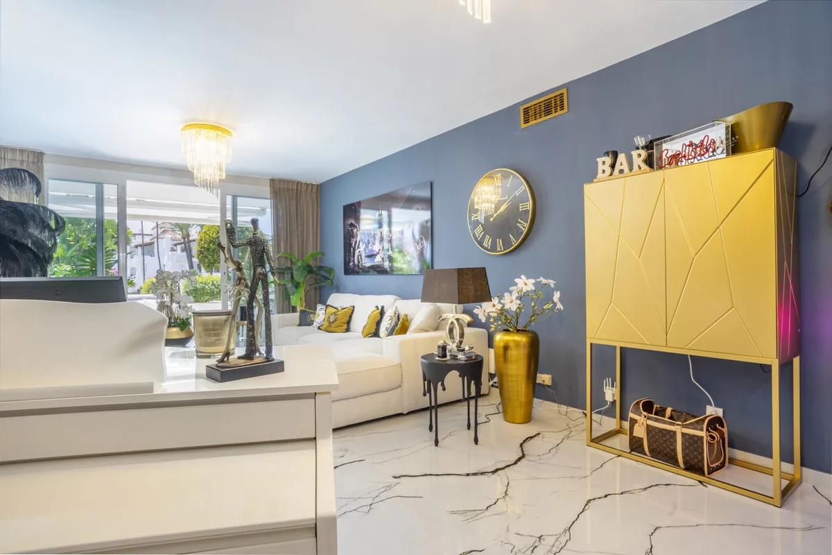 30839f05-1303-4db9-8af9-c192c0811e8b