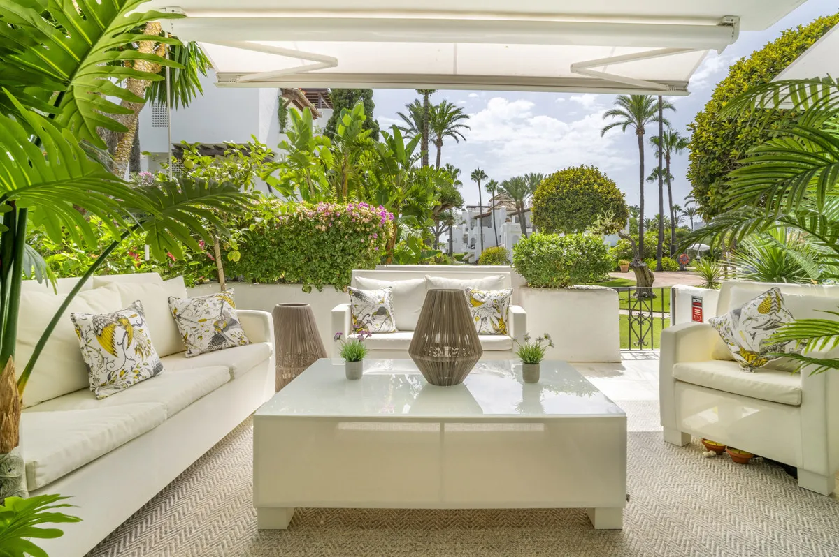 7733e3be-a0f0-419e-84b5-04e31f2d34e3