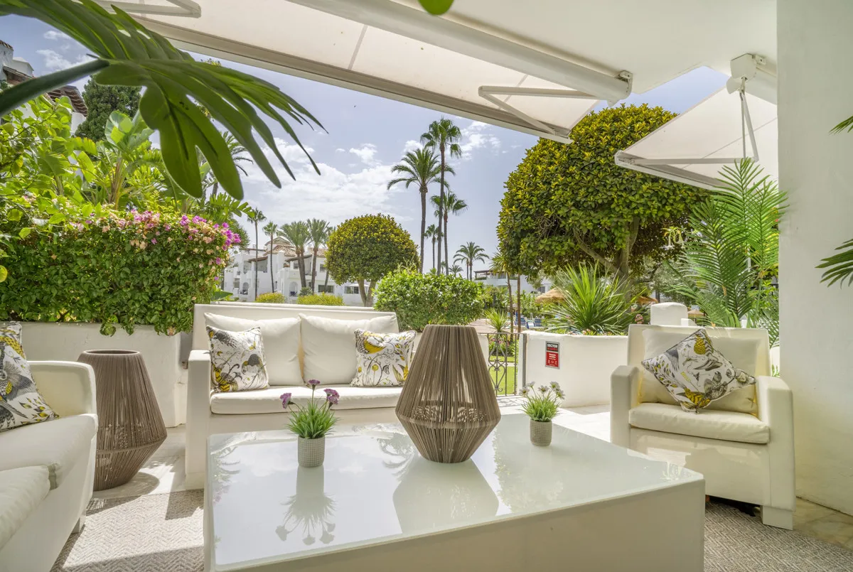 a702ae1d-c949-422d-9a98-c6912f020b58