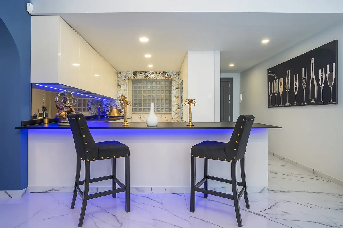 b8271007-3bba-446d-b82d-4e51eec1317b