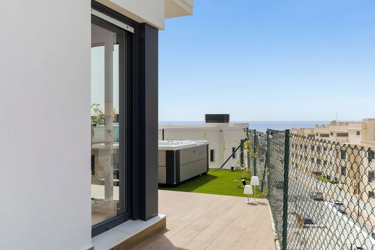 3d4e879d-9c31-4e4e-8abf-ffad20349ca6