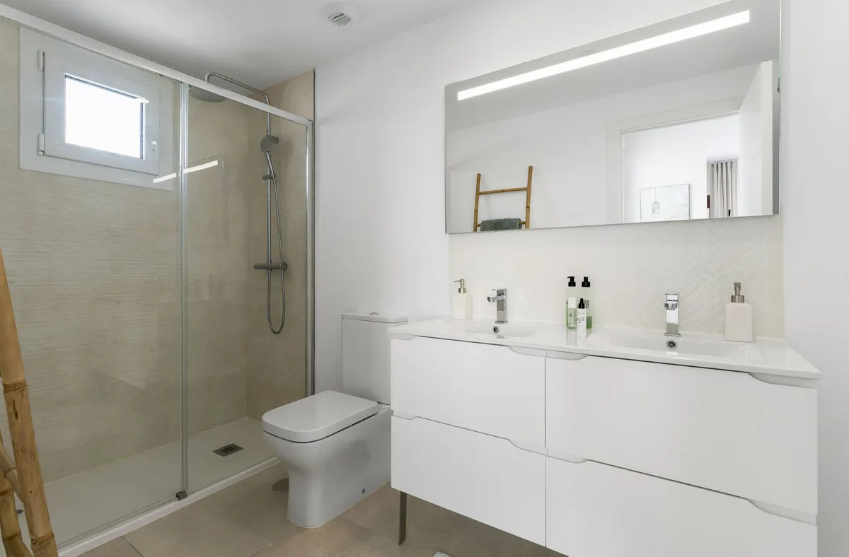 7d94e9d8-8c8c-4546-ba64-f7d9dd1b8c95