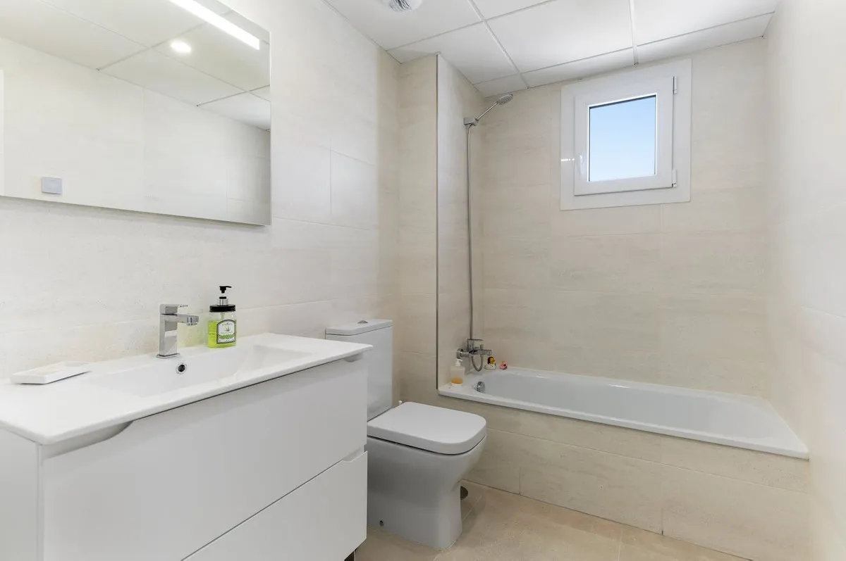 94b23a9c-3d71-4ce6-a4e3-2f679340dd23