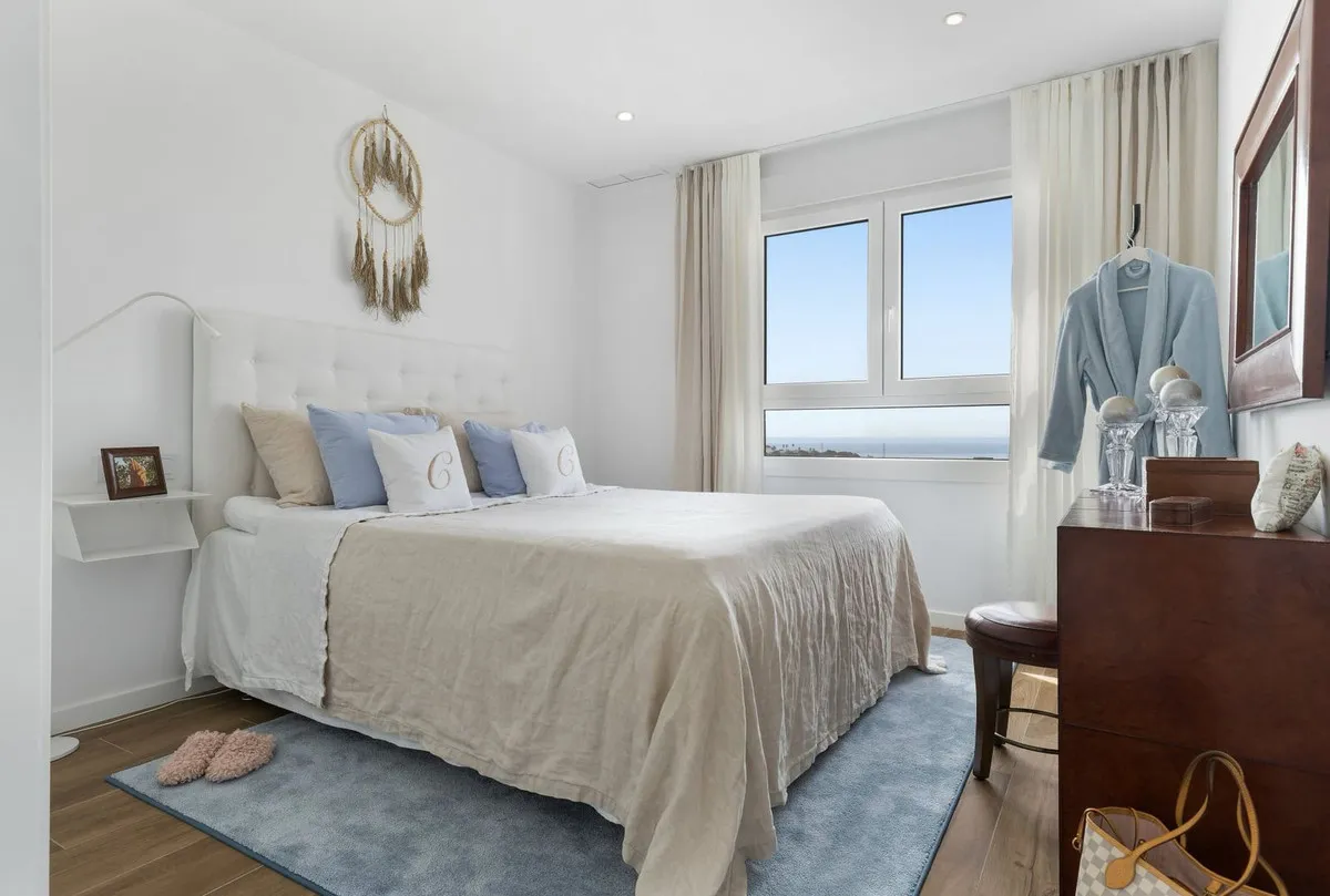 ac4c1284-8afa-4799-8f82-9073aed82fc7