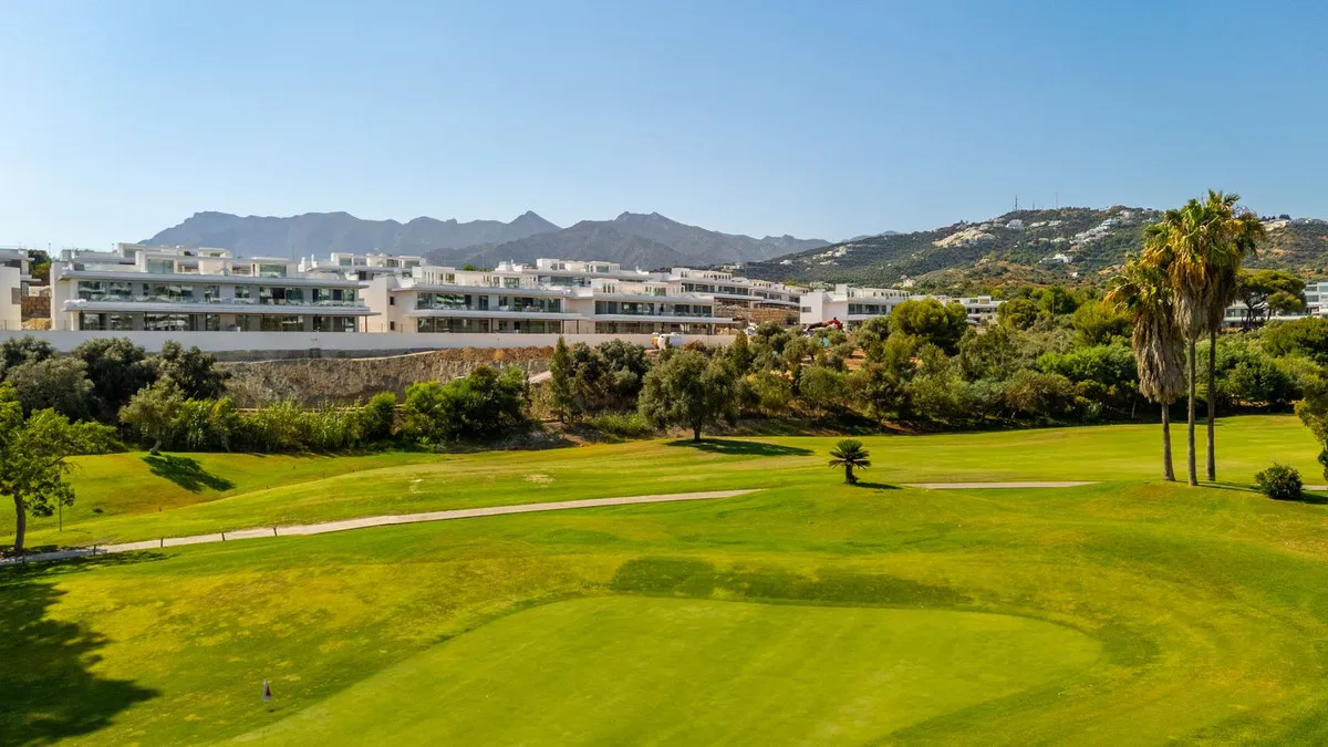 4233cb0f-fac4-4744-8e78-6d874727cfa5