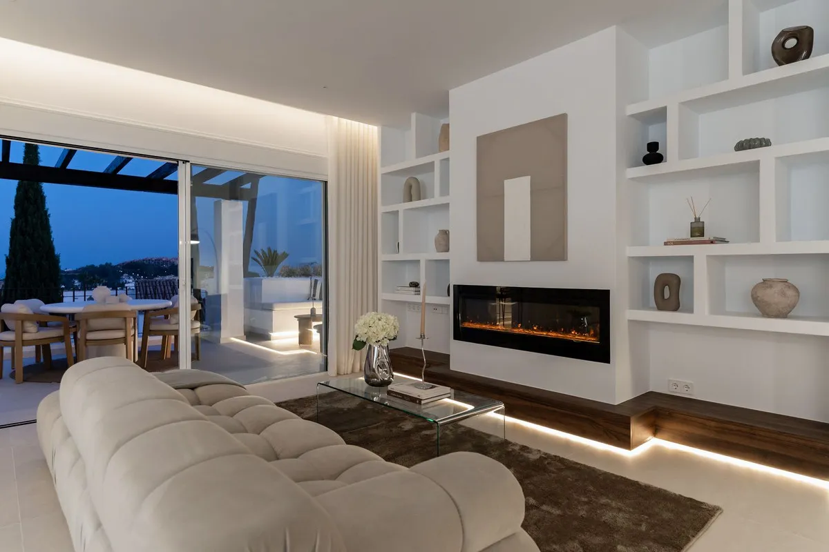 ab992b2c-da94-4a78-8d96-b3d503a7f941