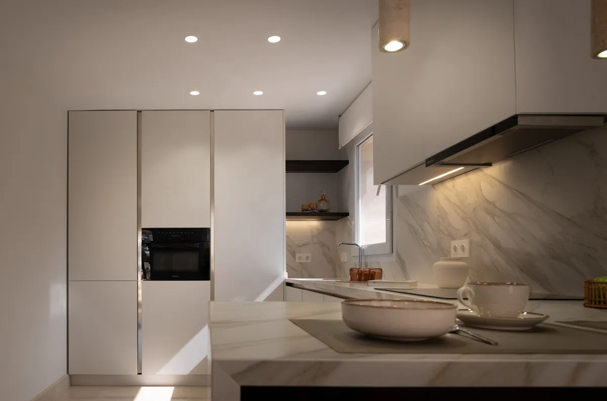 e4a36232-640a-4da3-aa8d-3e9029457be7