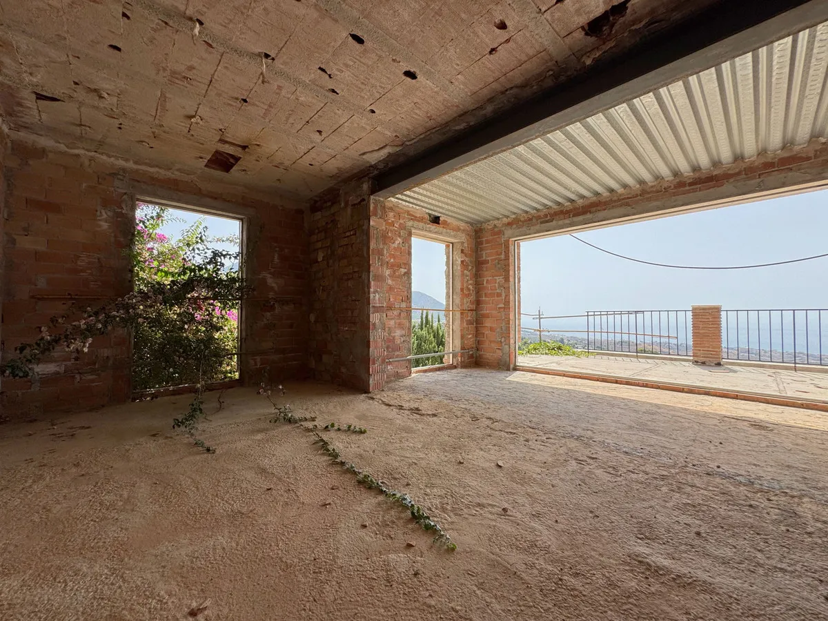 8c2cb7c8-463b-4089-8226-a404277f112a