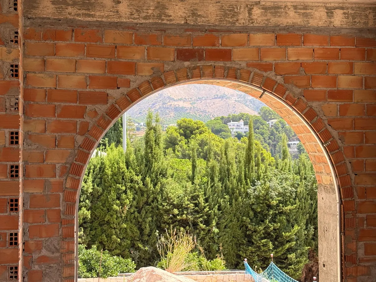 fb254357-686f-4289-83ff-a347f71f0f84