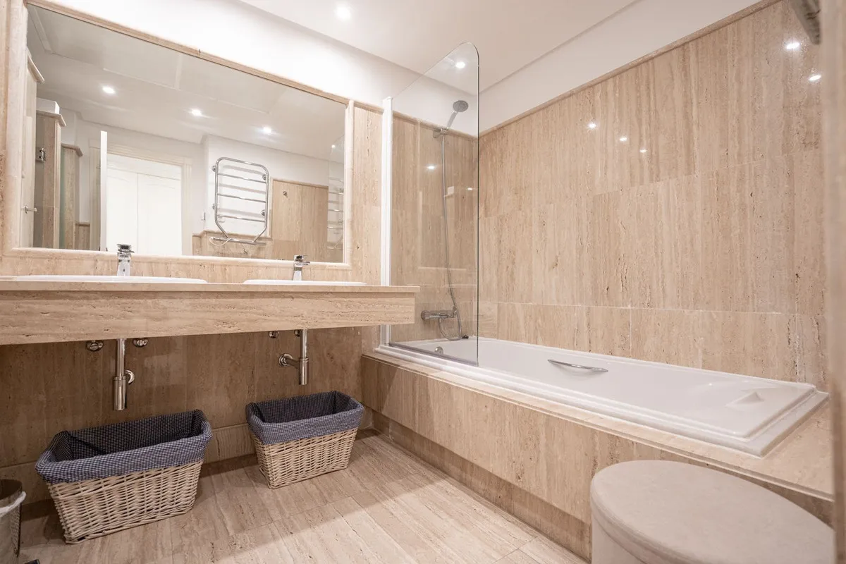 1bc8c408-2194-4bb7-97ef-7cf8f93e20cc