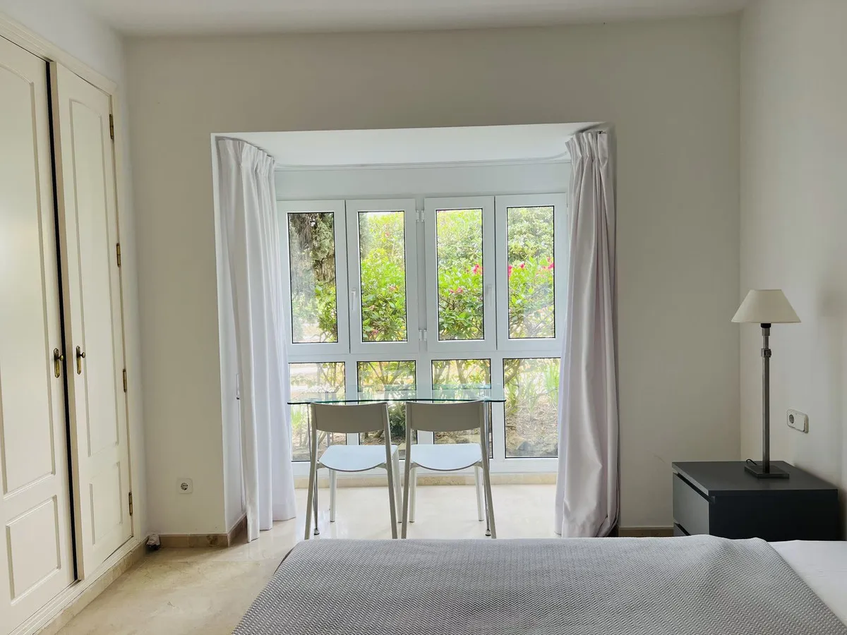 65b81438-7ef1-4e85-a2f3-aa731a696f8b