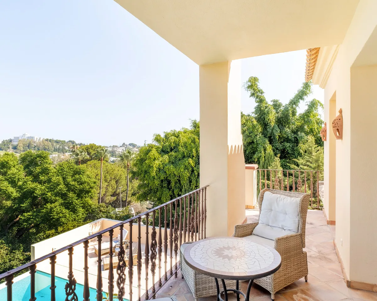 0e84aa8f-6d4b-46ca-8007-7e1b393e6446