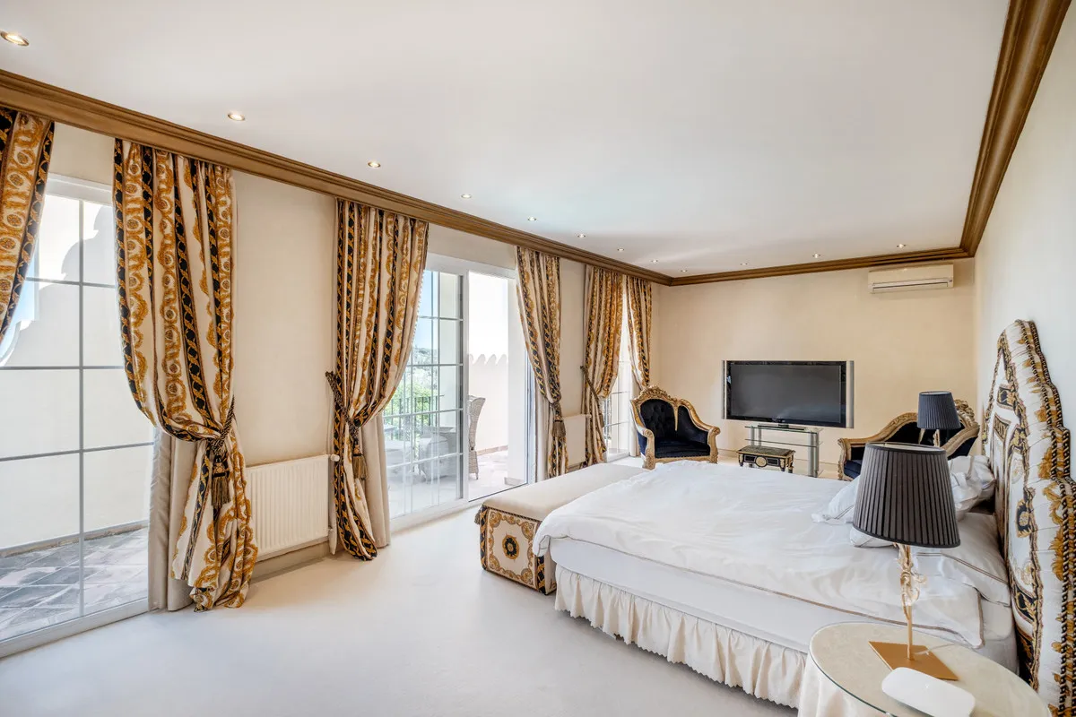 9593fcd2-fd75-42f6-986f-73381c4520f8