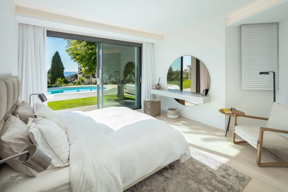 44fd9e45-e2c9-43a1-bdc9-98e4612ccc6a