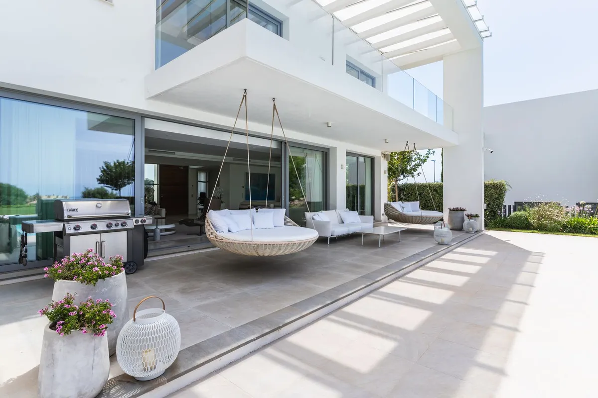 108ab11b-6e48-46d7-b0f8-e449e3b8dbc3