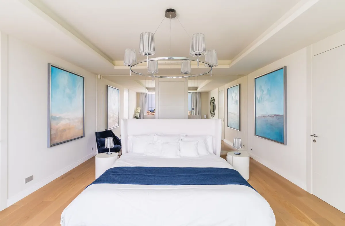 7691fef3-eedd-4950-95f3-cfb570dc336c