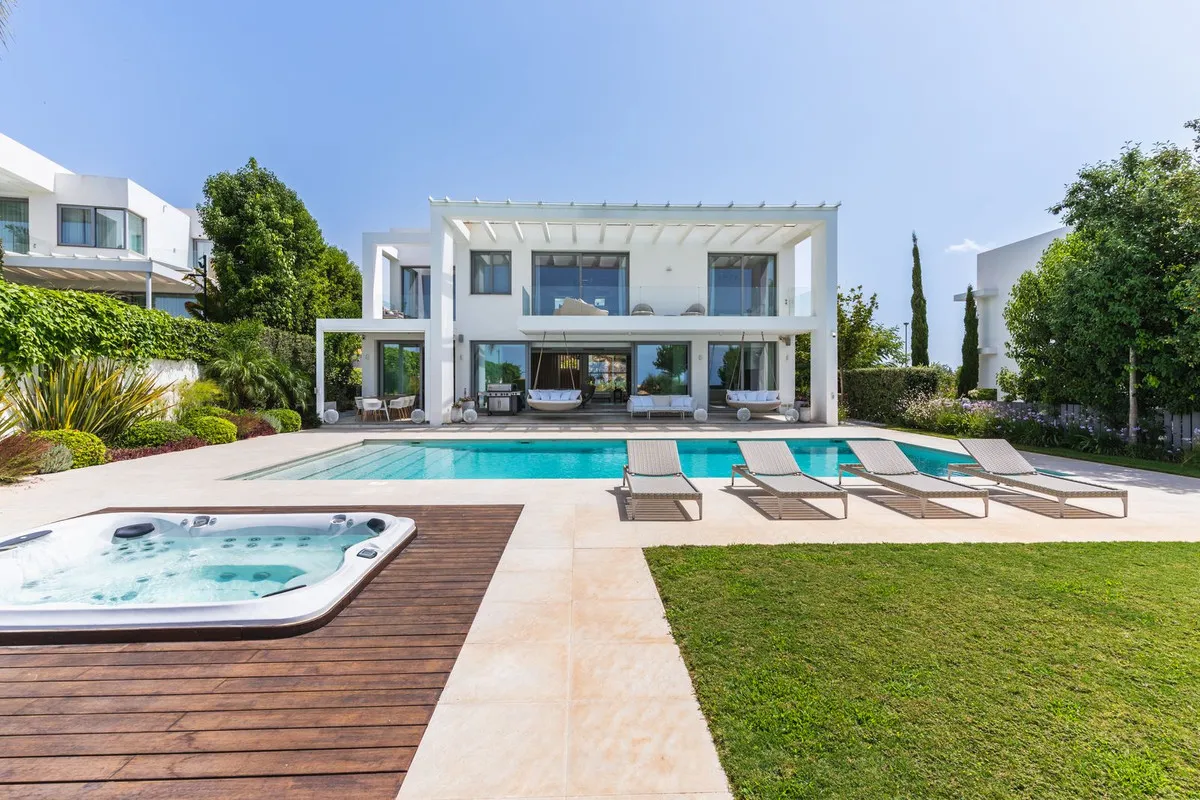 cfeba1df-c03b-4e0e-bd21-5db4572a466a