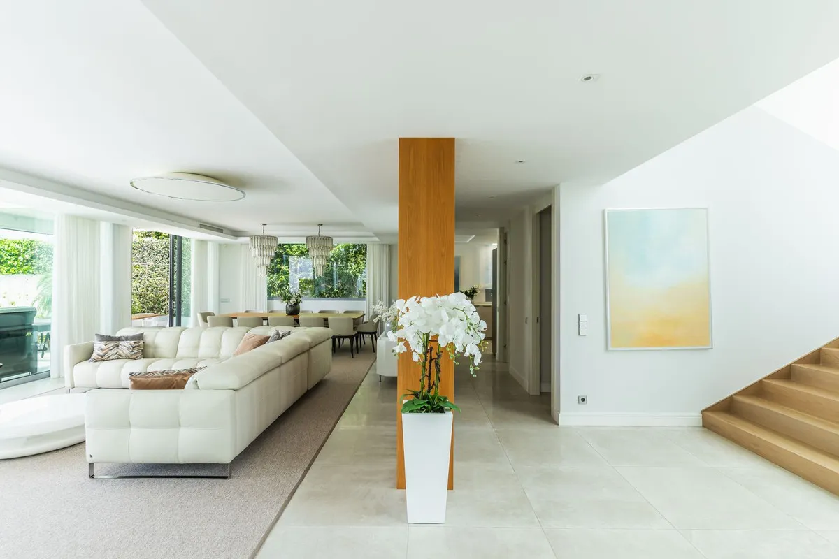 ea3d953a-21d1-4f77-b54e-bfa74e339345