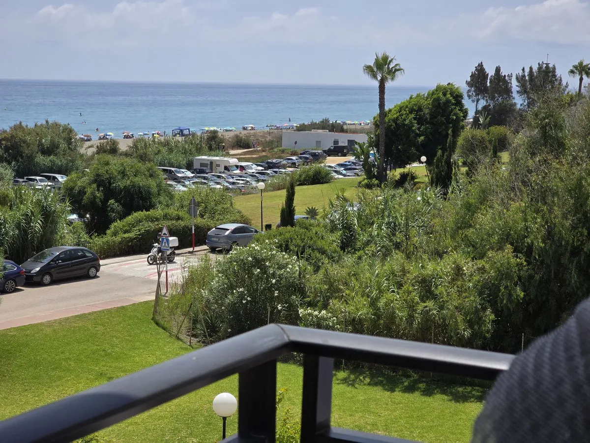 06a38d95-52ee-4b21-b944-26984afa2449