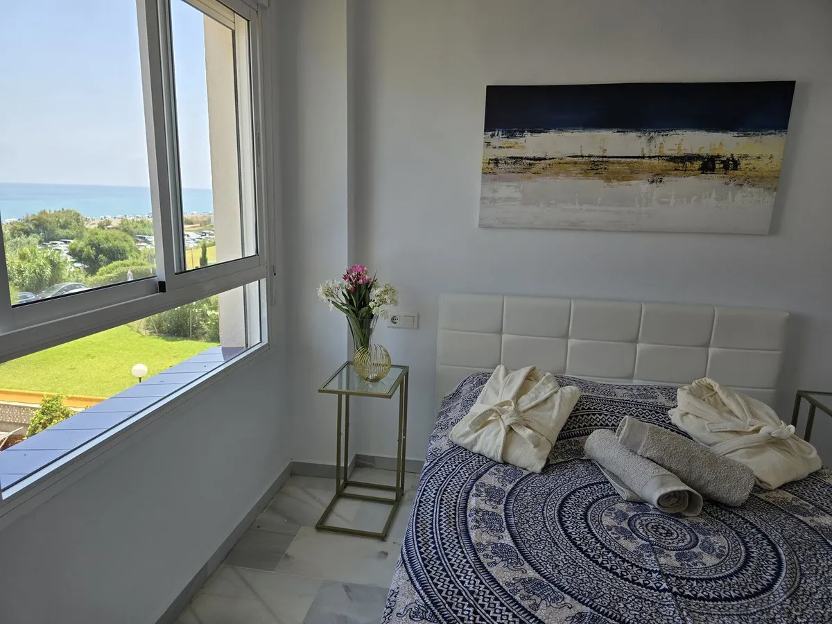 b895b8c4-6d18-4d82-88e2-850198a62a0e