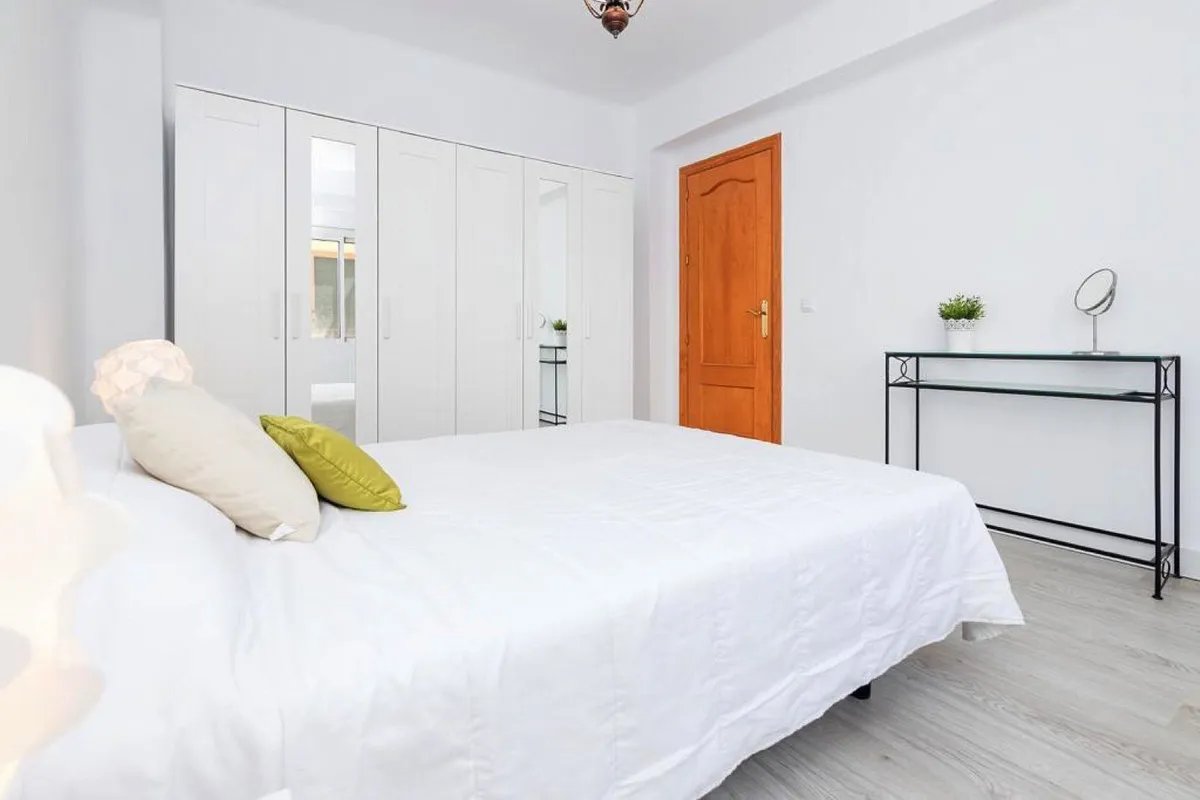 1ac4facc-6f03-4dcc-8dff-2db619994255