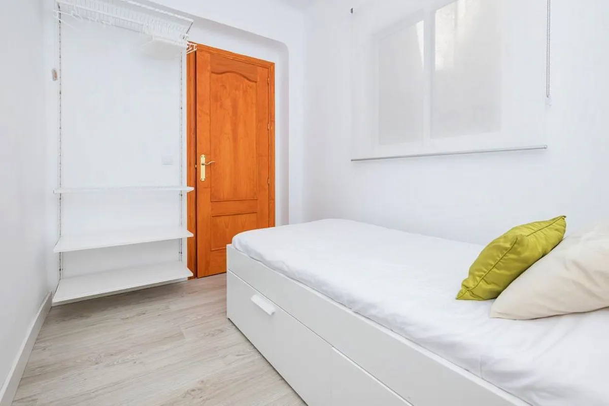 39045d9c-255b-40b7-b9d2-cd5011ea9ca0