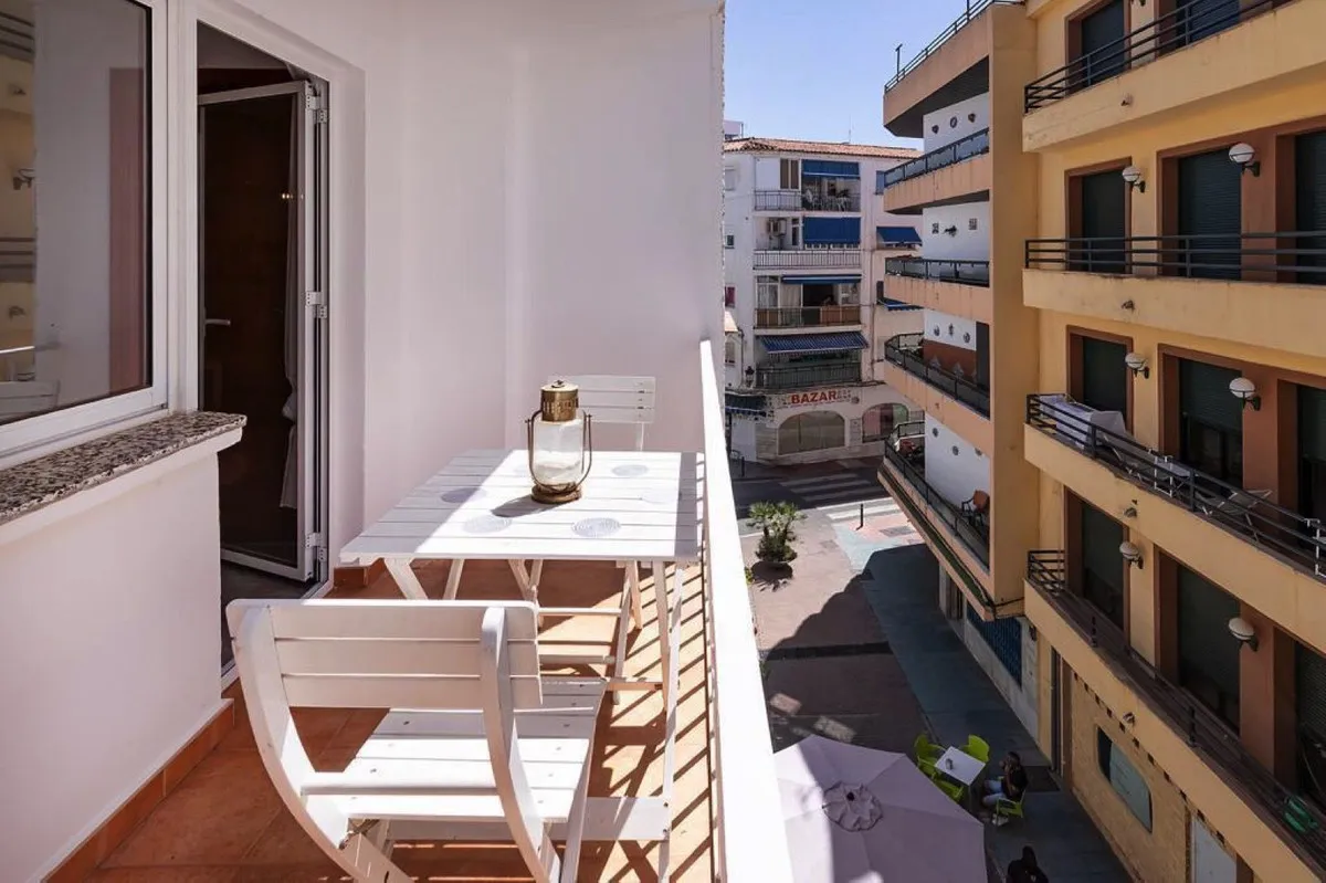 f0ee711b-6828-4643-ab52-842fd5ee0942