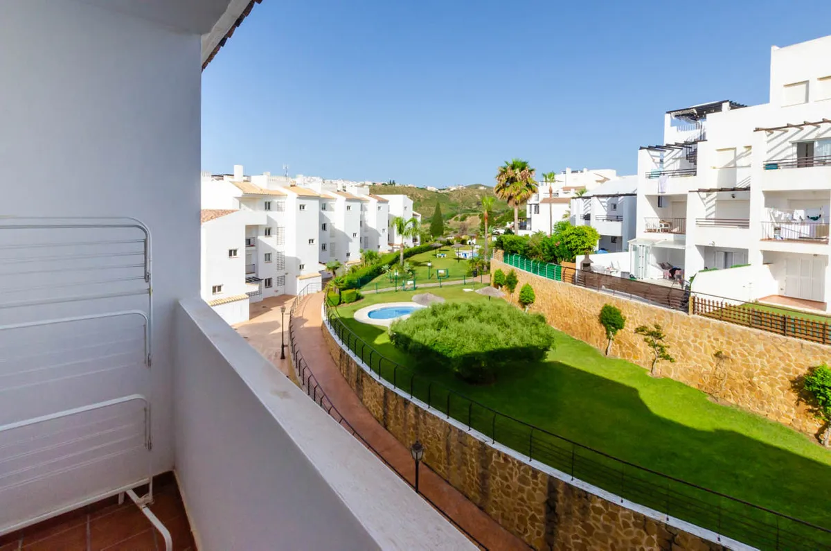 39f968b7-1c41-440c-b261-de32784bb3ba