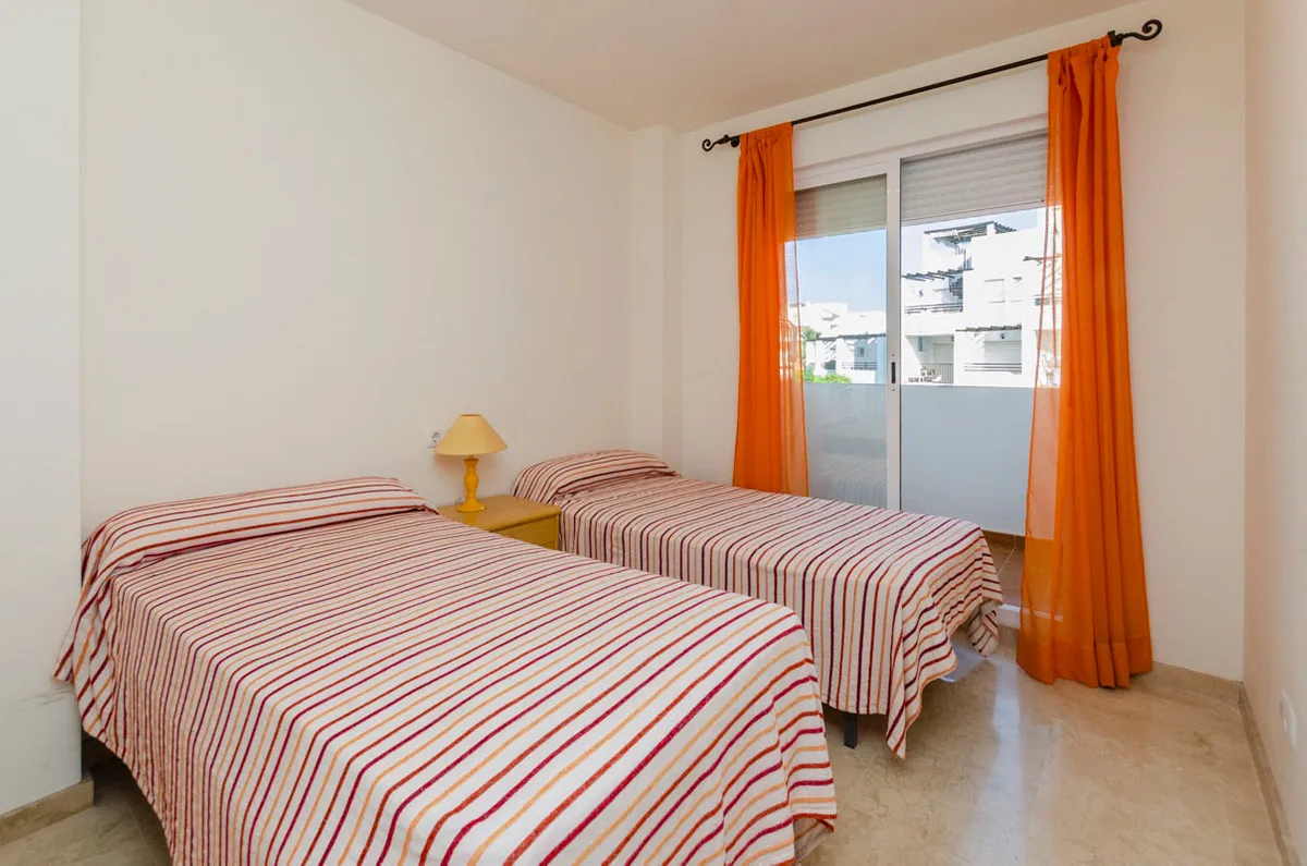 4c824173-6ce9-4b2b-a246-e876734fd9c0