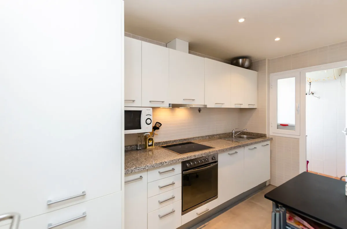 757405b3-d922-43e6-b8c6-c7eca4388748