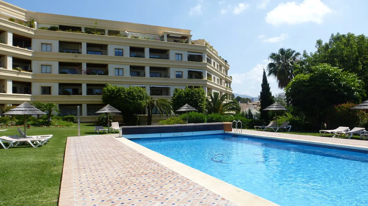 099fdc08-a37c-4a30-a2e7-8dd9012c5cd8