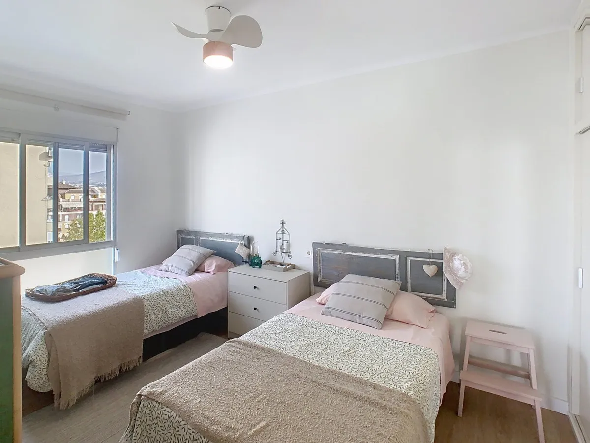 812e727a-5c43-40d1-b2bd-cea376645728