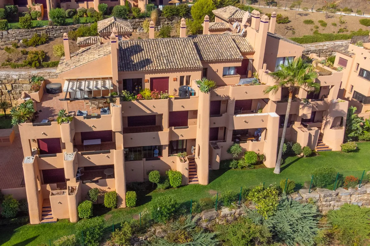 b6035501-d005-4cff-bbe6-55a2d5bc9361