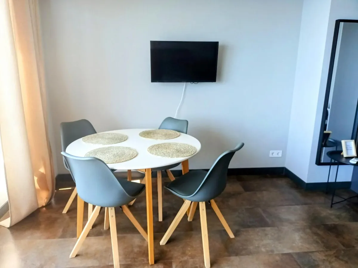 4b9c1597-7d1f-49f0-91c0-e9e19ceaf108