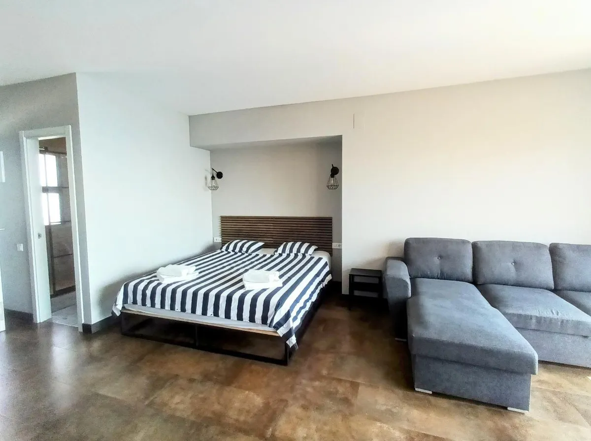 f798b858-71de-40c0-b502-2145559eedb0