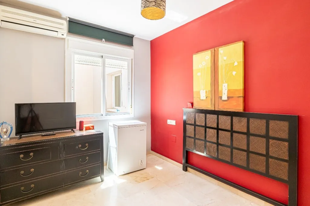 4a835295-1b35-41bb-815b-cd0cdbf680c1