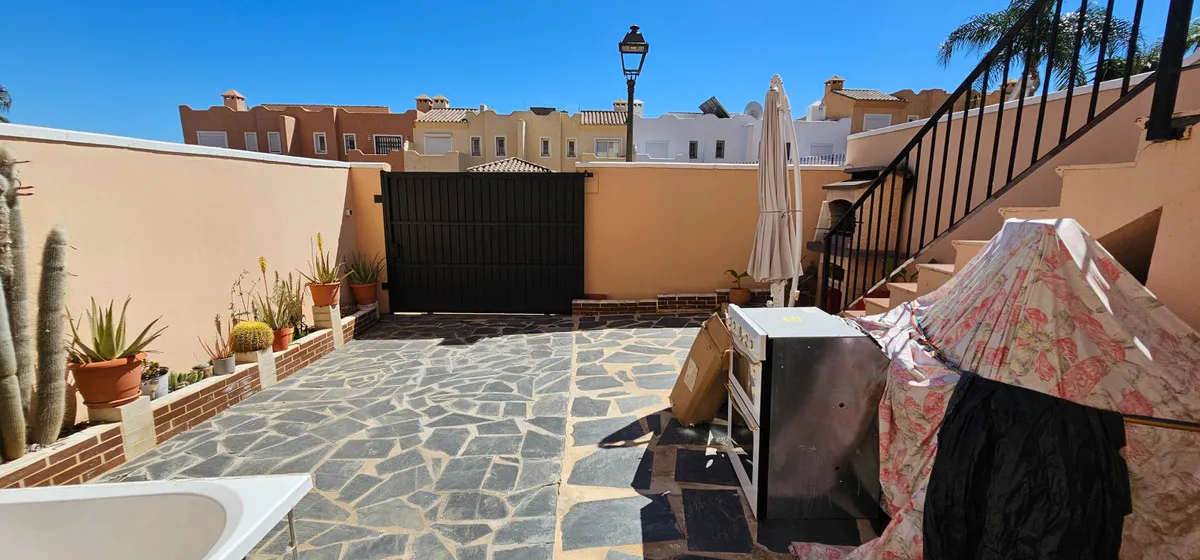 4bab4a74-2d93-44bf-b290-9432f52d4264