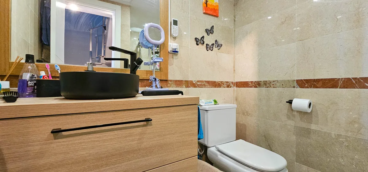 cb12a854-6e29-42d5-a54e-fa392bedf3da