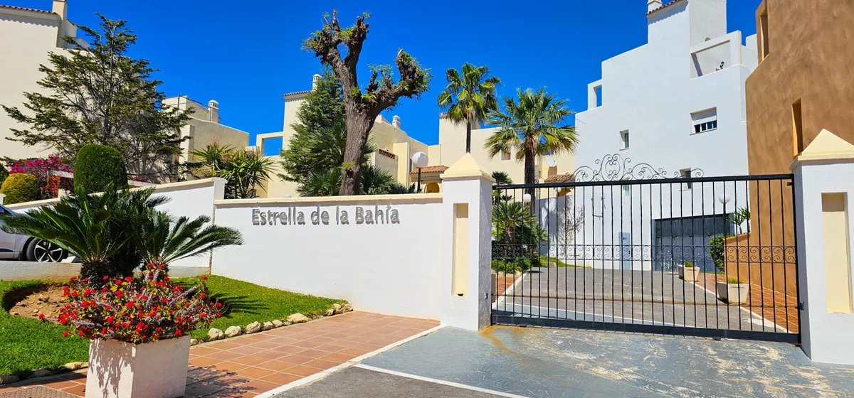 cf5b9c02-3dd5-4416-beb4-48925821a37c