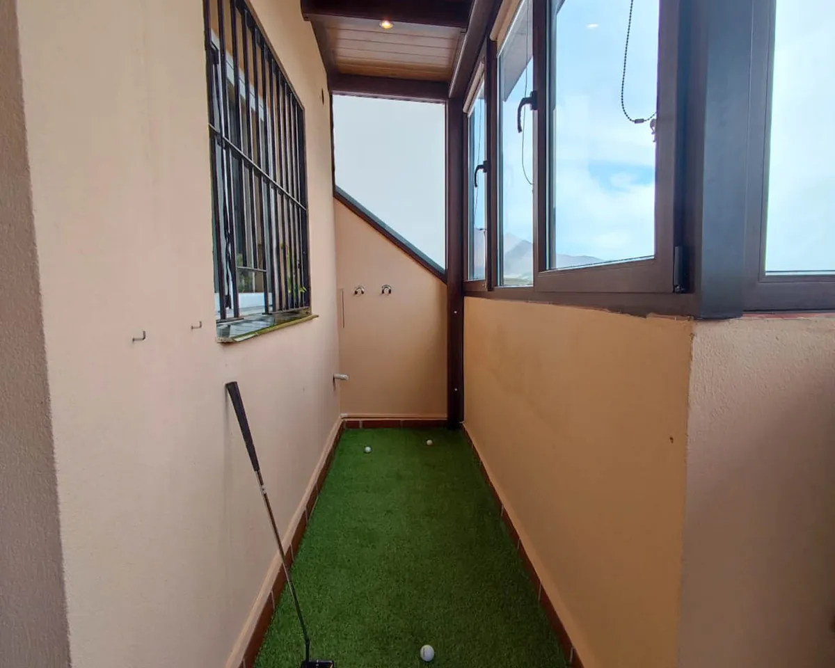 fd6a7d2f-93a0-4f2f-b8a1-6edc4e8daca8