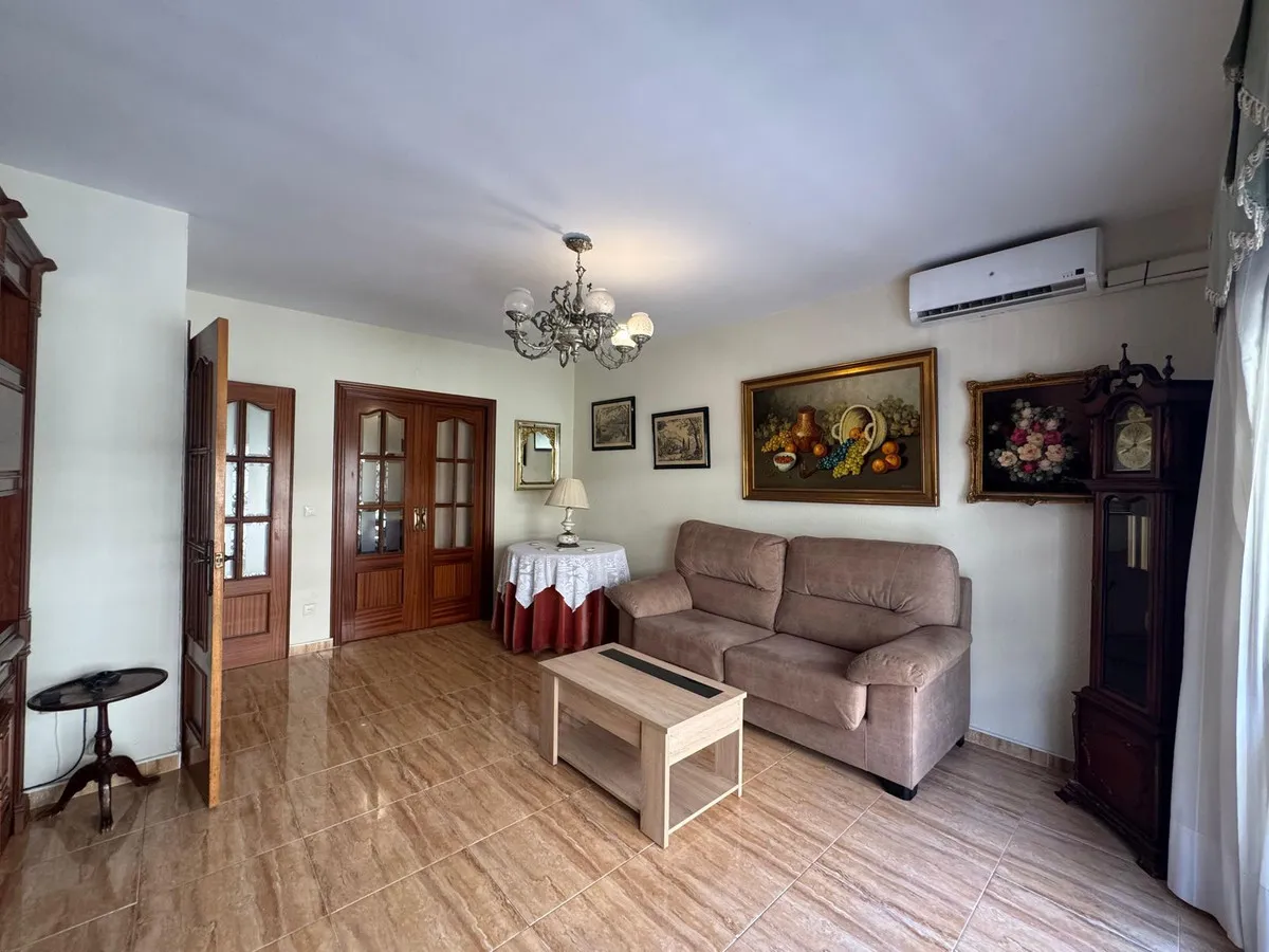 0e9bc4c5-b4f5-43ee-85b1-29679ffbf3d6