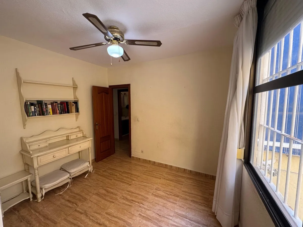 c70a6637-26f3-4321-afd2-3699ed5e3ab0