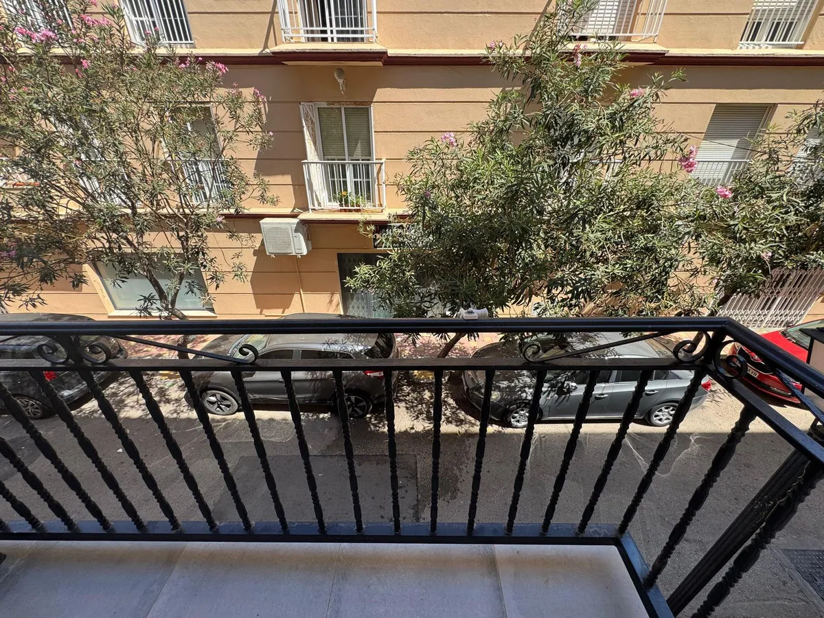 d8c749f4-2317-49ad-8756-09248c64cd37