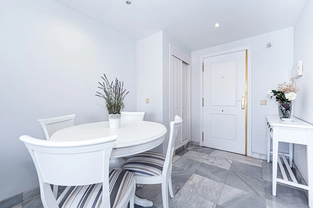 2f2d8371-2d9a-4a81-a159-6254c219aa07