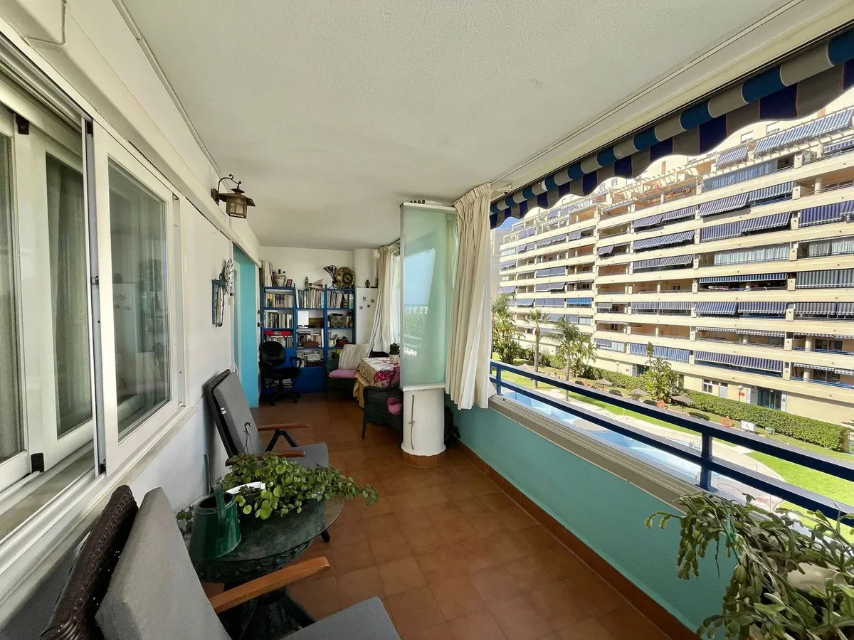 296c9f1f-f0ce-47c7-b254-aa7860ab964b