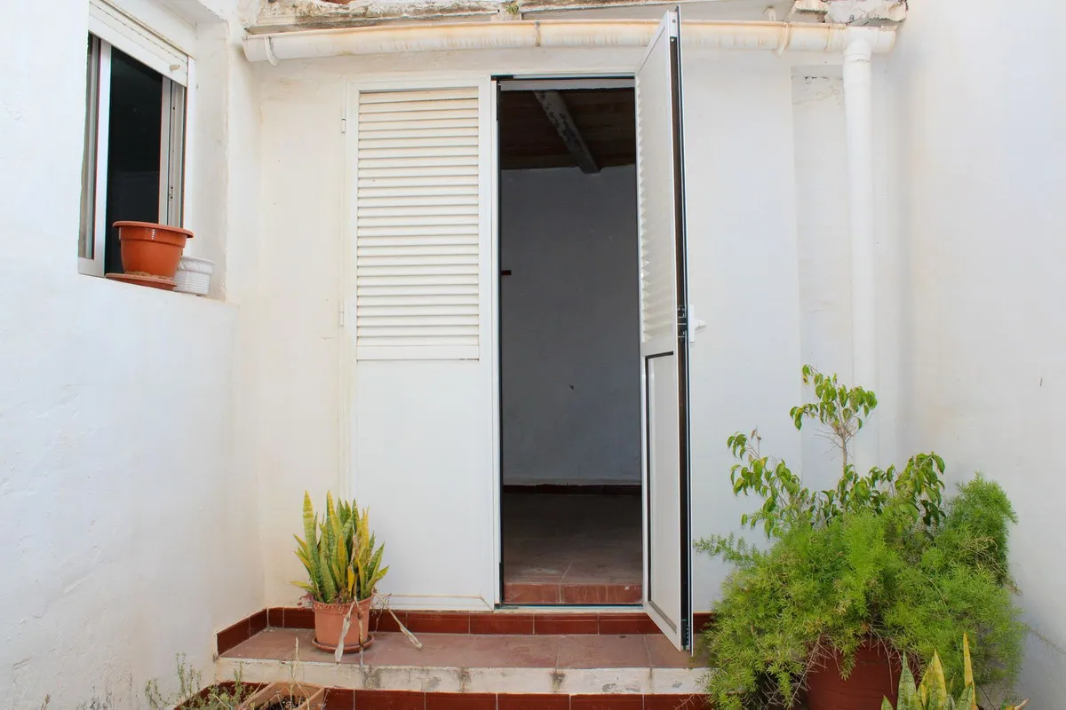 06cb1590-893a-46d2-b65f-87e77d1cc1b6